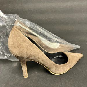 New/never worn Nine West tan suede-like heels size 6